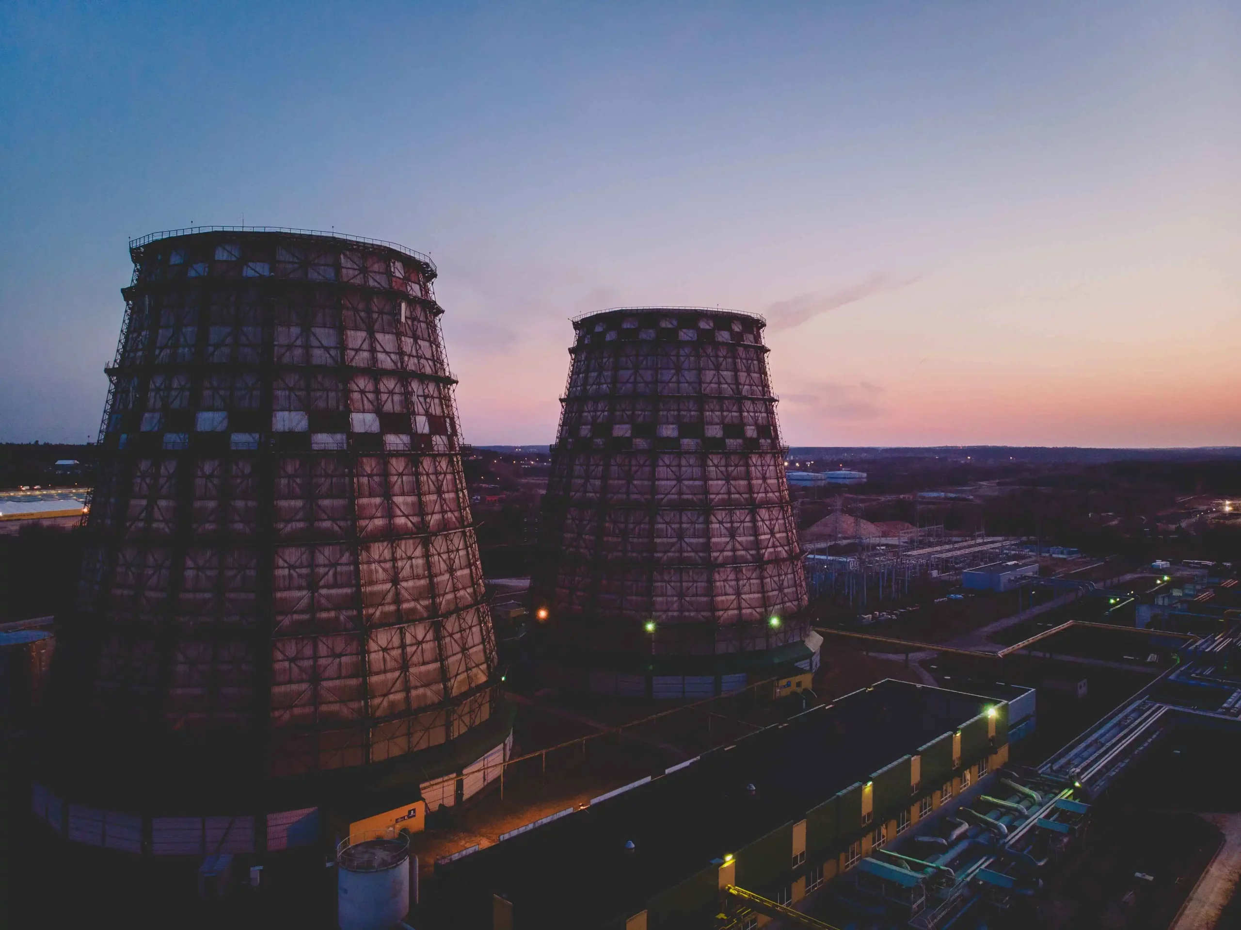 Methylene Chloride Grades Comparison: Choosing the Right One for Your Business
